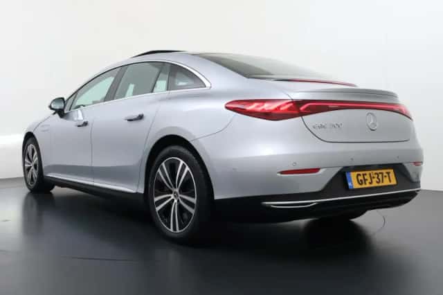 Mercedes-Benz EQE (2024) thumbnail 6