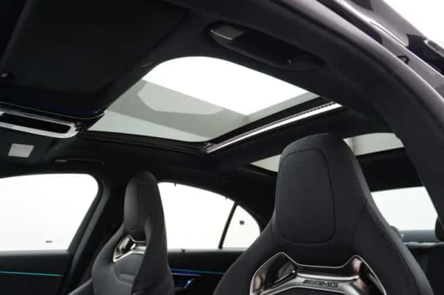 Mercedes-Benz E-Klasse (2025) thumbnail 4