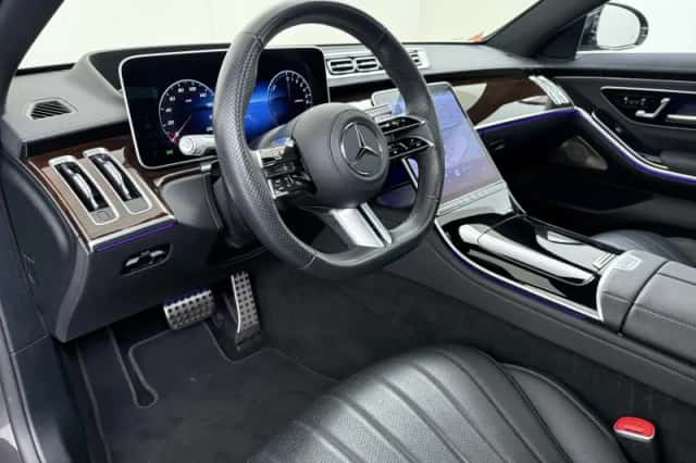 Mercedes-Benz S-Klasse (2024) thumbnail 2