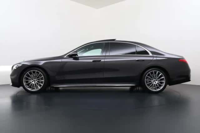 Mercedes-Benz S-Klasse (2024) thumbnail 3