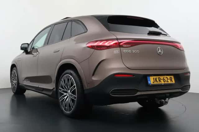 Mercedes-Benz EQE (2025) thumbnail 5