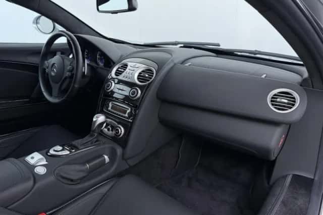 Mercedes-Benz SLR (2007) thumbnail 6