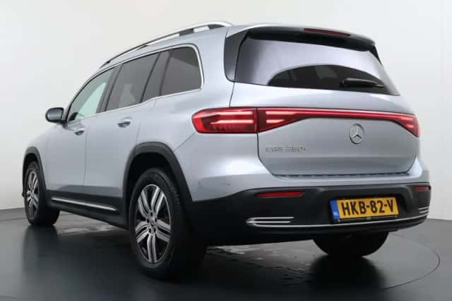 Mercedes-Benz EQB (2025) thumbnail 5