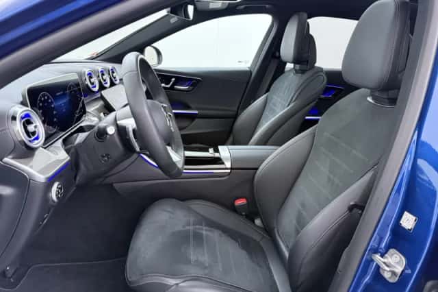 Mercedes-Benz C-Klasse (2025) thumbnail 2