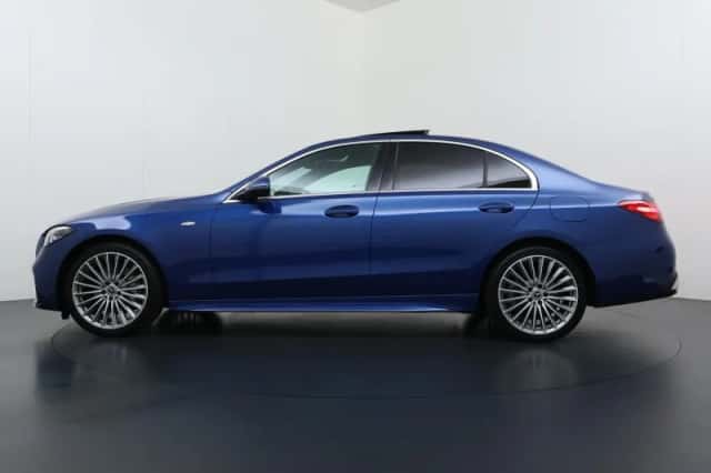 Mercedes-Benz C-Klasse (2025) thumbnail 3