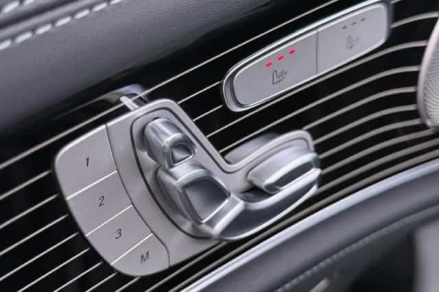 Mercedes-Benz E-Klasse (2022) thumbnail 4