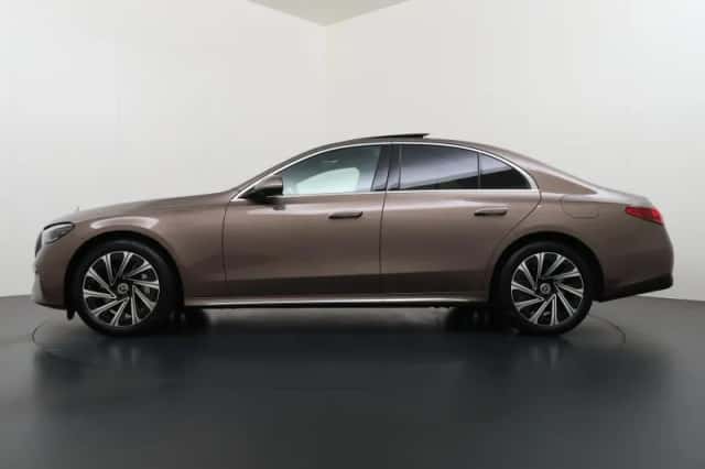 Mercedes-Benz E-Klasse (2025) thumbnail 3