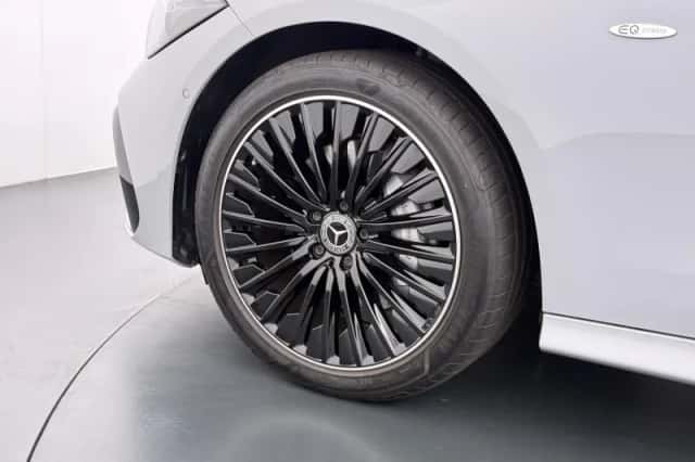 Mercedes-Benz CLE (2025) thumbnail 6