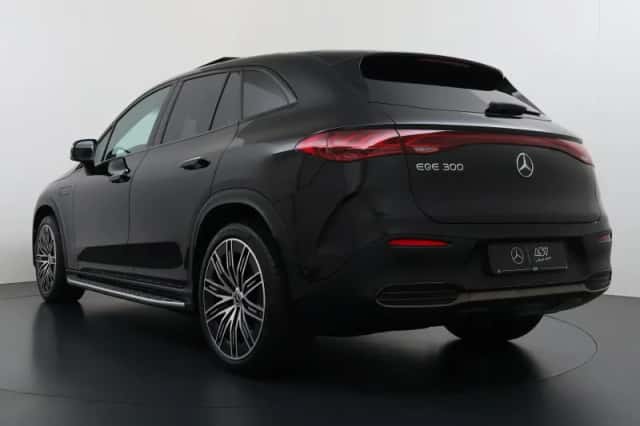 Mercedes-Benz EQE (2025) thumbnail 5
