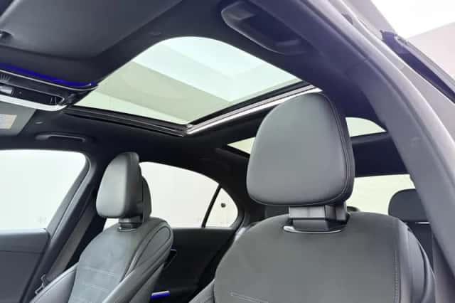 Mercedes-Benz C-Klasse (2025) thumbnail 4