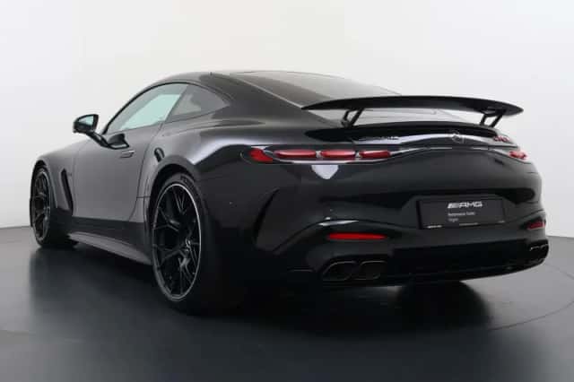 Mercedes-Benz AMG GT (2024) thumbnail 5