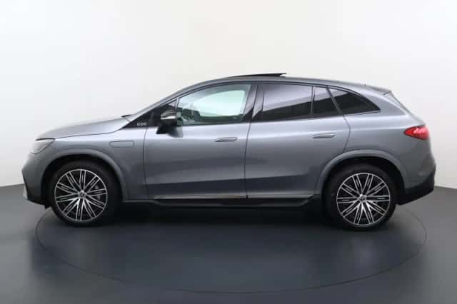 Mercedes-Benz EQE (2025) thumbnail 3
