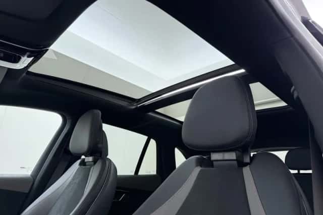 Mercedes-Benz EQE (2025) thumbnail 4
