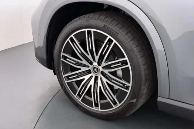 Mercedes-Benz EQE (2025) thumbnail 6