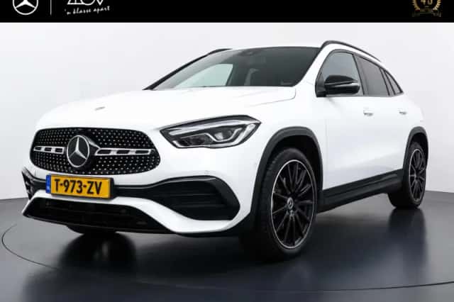Mercedes-Benz GLA-Klasse (2023) thumbnail 1