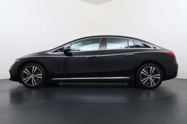 Mercedes-Benz EQE (2025) thumbnail 2
