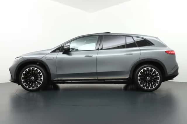 Mercedes-Benz EQS (2023) thumbnail 3