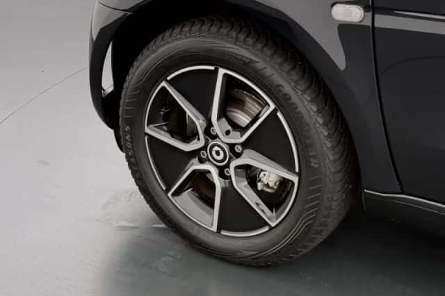 Smart Fortwo (2024) thumbnail 4