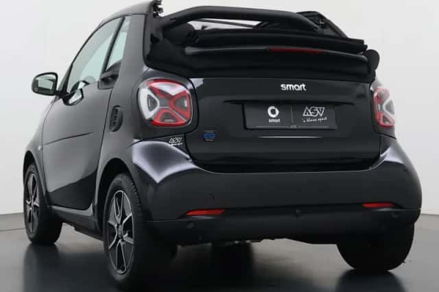 Smart Fortwo (2024) thumbnail 5