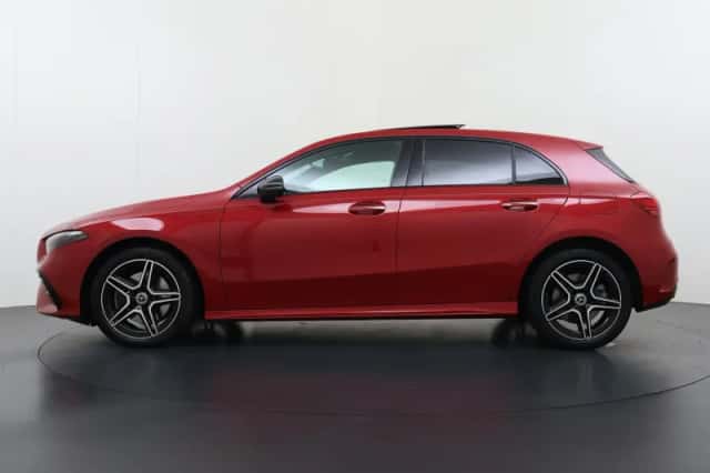 Mercedes-Benz A-Klasse (2023) thumbnail 3