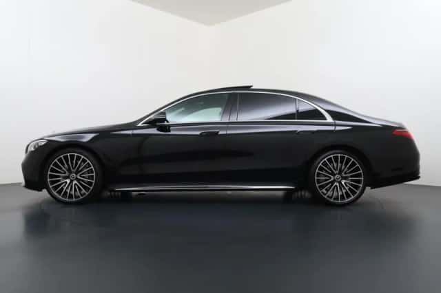 Mercedes-Benz S-Klasse (2023) thumbnail 3