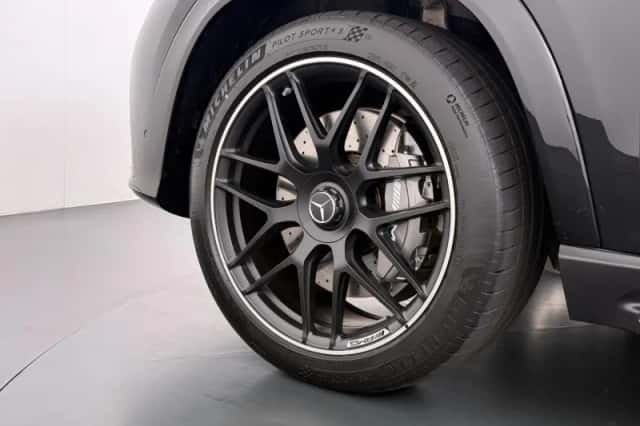 Mercedes-Benz GLE (2025) thumbnail 6