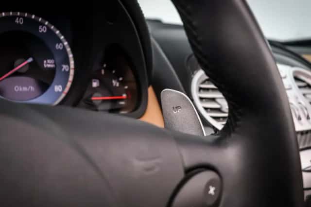 Mercedes-Benz SLR (2008) thumbnail 23