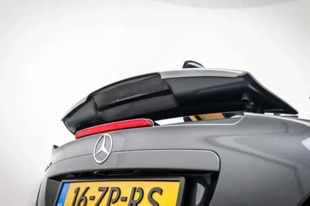 Mercedes-Benz SLR (2008) thumbnail 34