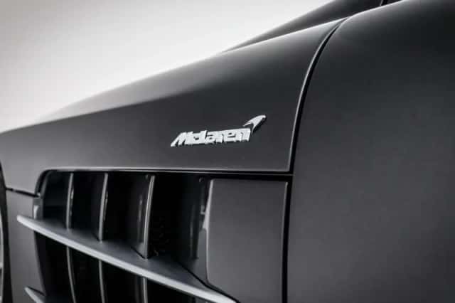 Mercedes-Benz SLR (2008) thumbnail 36
