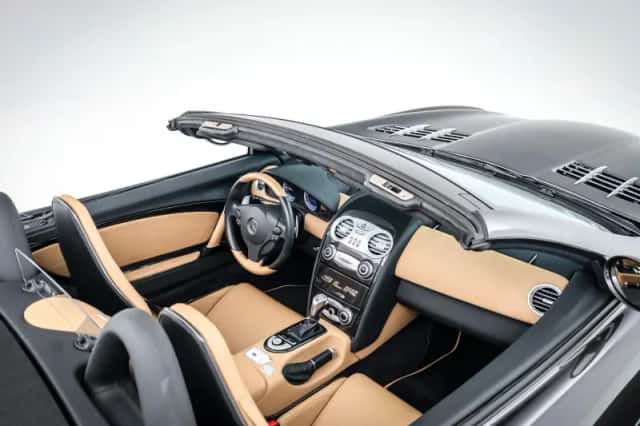 Mercedes-Benz SLR (2008) thumbnail 6