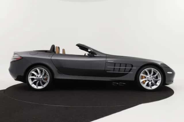 Mercedes-Benz SLR (2008) thumbnail 9