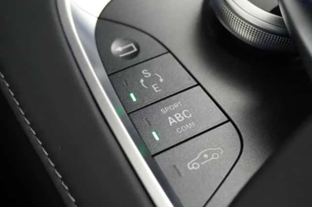 Mercedes-Benz S-Klasse (2017) thumbnail 65