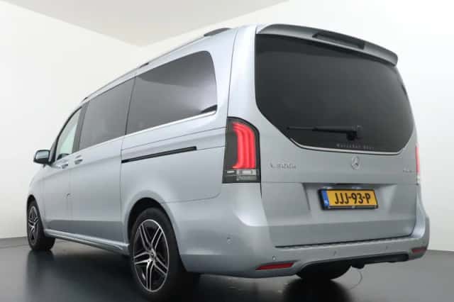 Mercedes-Benz V-Klasse (2024) thumbnail 3
