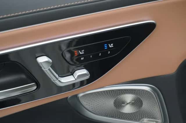 Mercedes-Benz CLE (2024) thumbnail 23