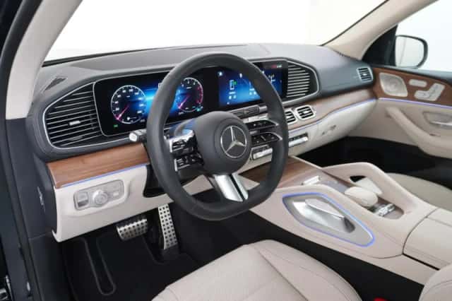 Mercedes-Benz GLS-Klasse (2024) thumbnail 2