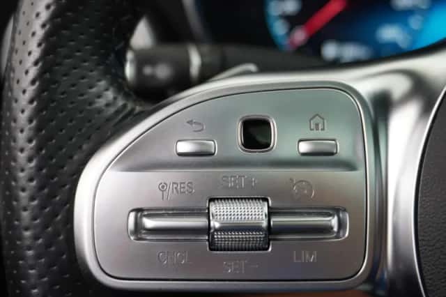 Mercedes-Benz C-Klasse (2021) thumbnail 32