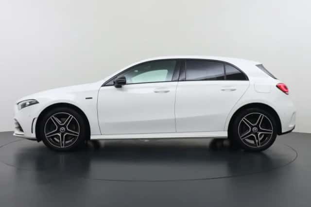 Mercedes-Benz A-Klasse (2020) thumbnail 3