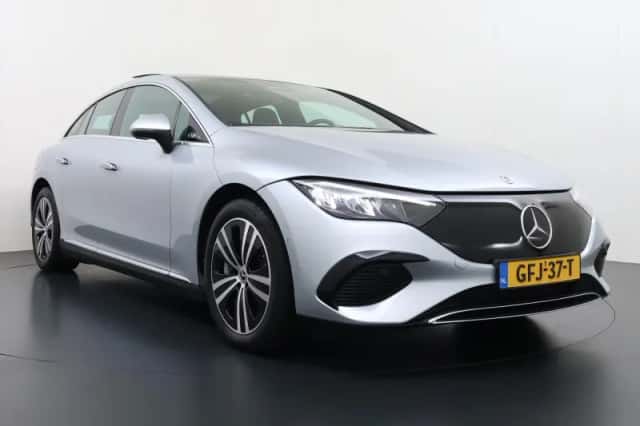 Mercedes-Benz EQE (2024) thumbnail 11