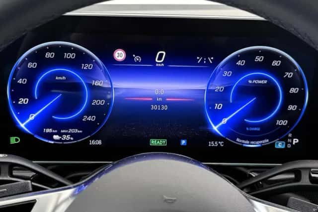 Mercedes-Benz EQE (2024) thumbnail 35