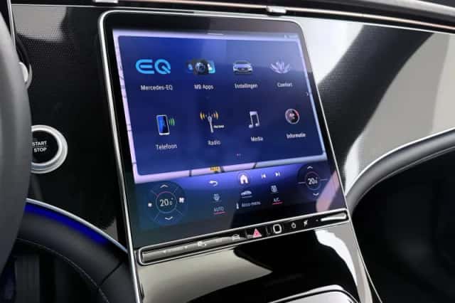 Mercedes-Benz EQE (2024) thumbnail 37