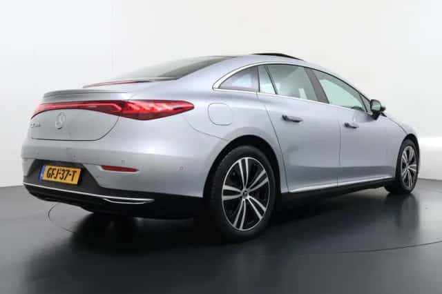 Mercedes-Benz EQE (2024) thumbnail 9