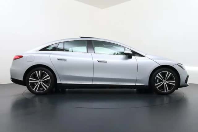 Mercedes-Benz EQE (2024) thumbnail 10
