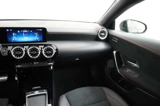 Mercedes-Benz CLA-Klasse (2024) thumbnail 27