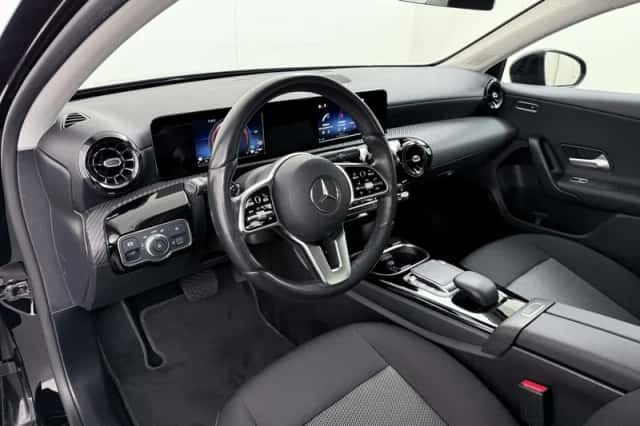 Mercedes-Benz A-Klasse (2022) thumbnail 2