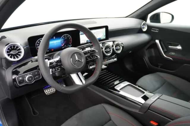 Mercedes-Benz A-Klasse (2024) thumbnail 2