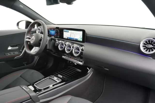 Mercedes-Benz A-Klasse (2024) thumbnail 11