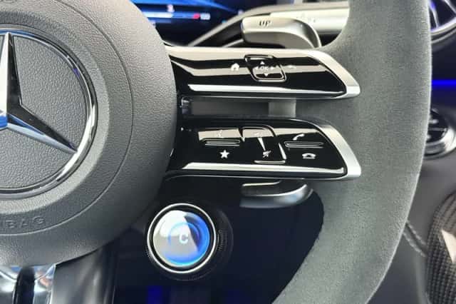 Mercedes-Benz AMG GT (2025) thumbnail 36