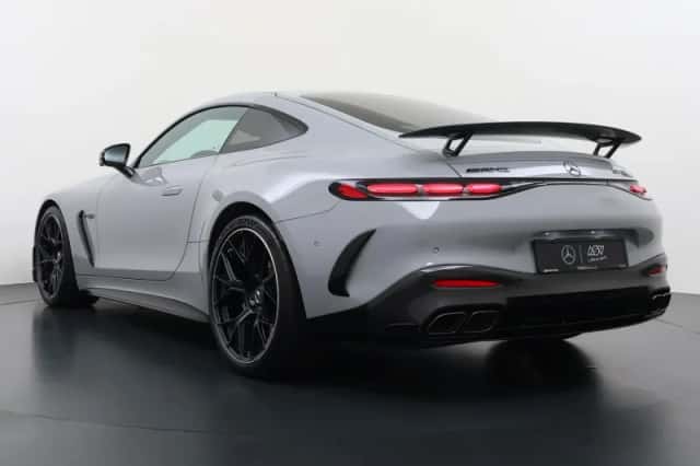 Mercedes-Benz AMG GT (2025) thumbnail 5