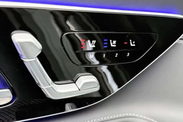 Mercedes-Benz AMG GT (2025) thumbnail 8
