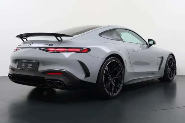Mercedes-Benz AMG GT (2025) thumbnail 9